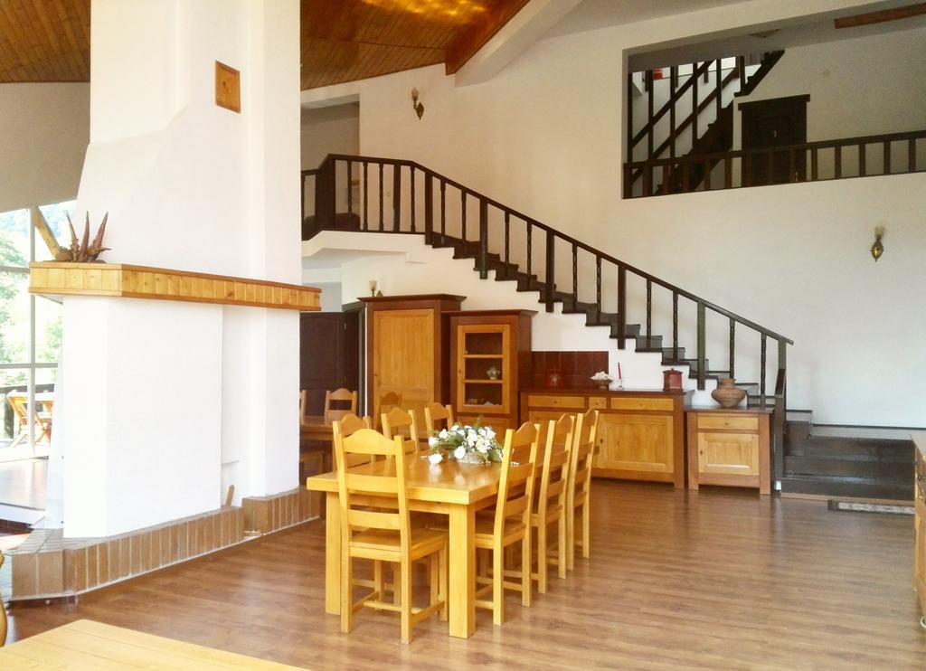 Vila Carpathia Bran  Extérieur photo