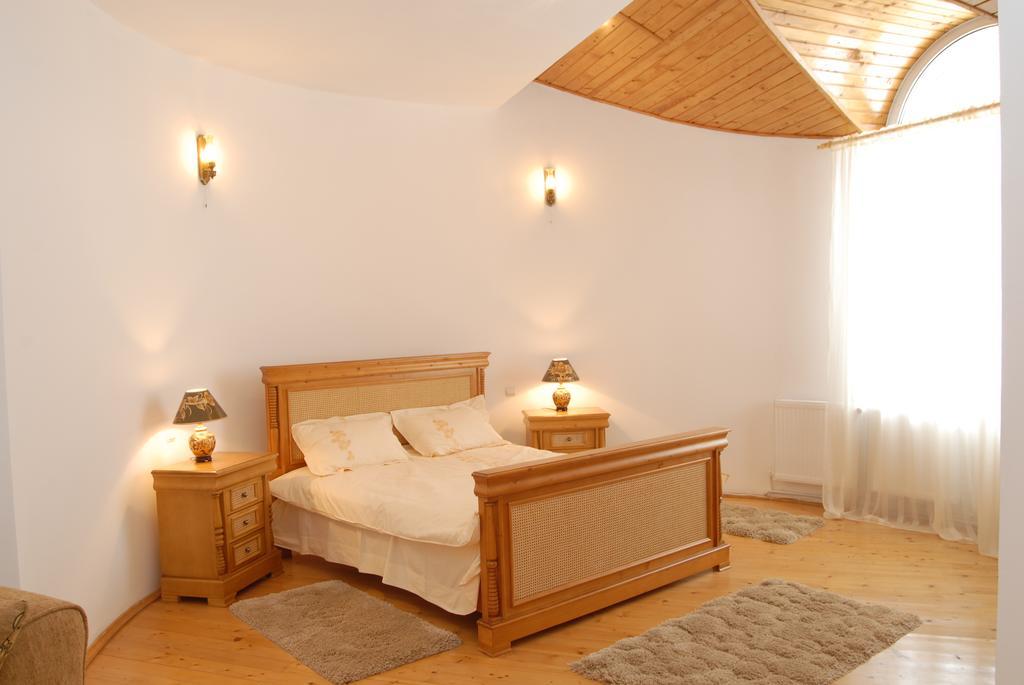 Vila Carpathia Bran  Extérieur photo