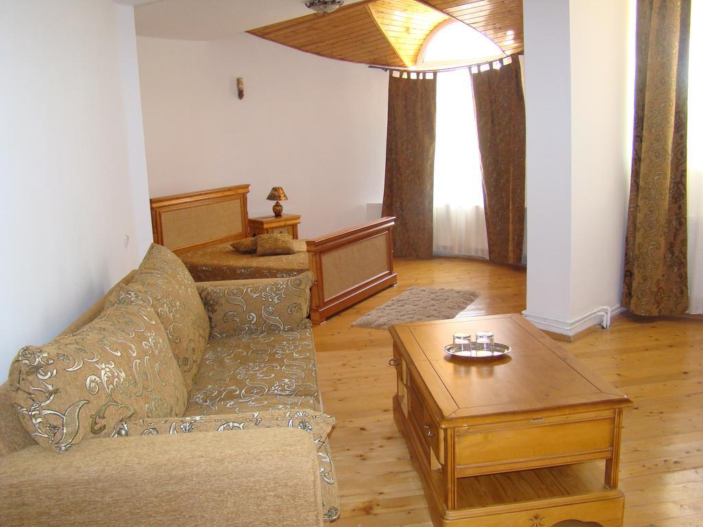 Vila Carpathia Bran  Extérieur photo
